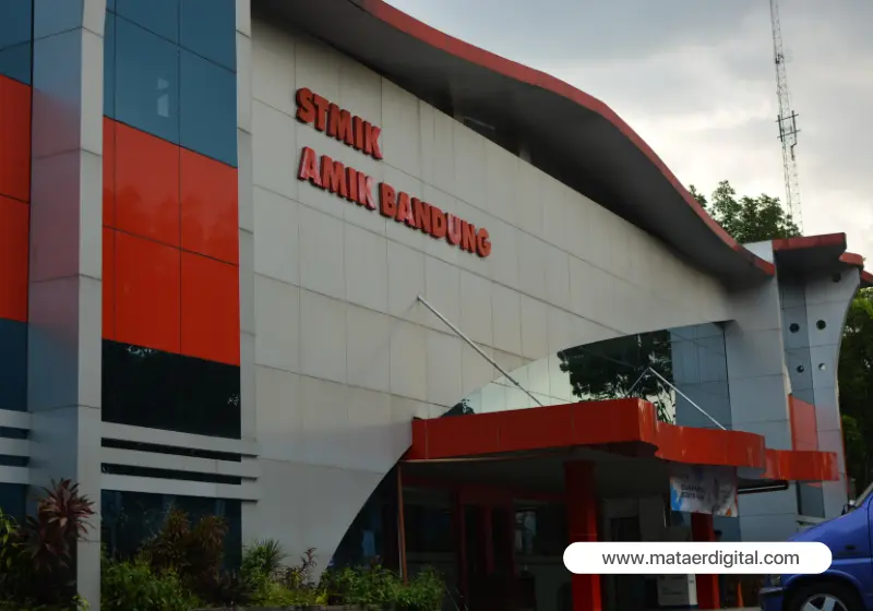 stimik amik bandung optimalkan sistem informasi akademiknya